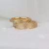 Elegante Einzigartigkeit in Roségold: Ringe mit filigranem Muster eines echten Salbeiblatt-Abdrucks. Besonders, einzigartig und ansprechend.